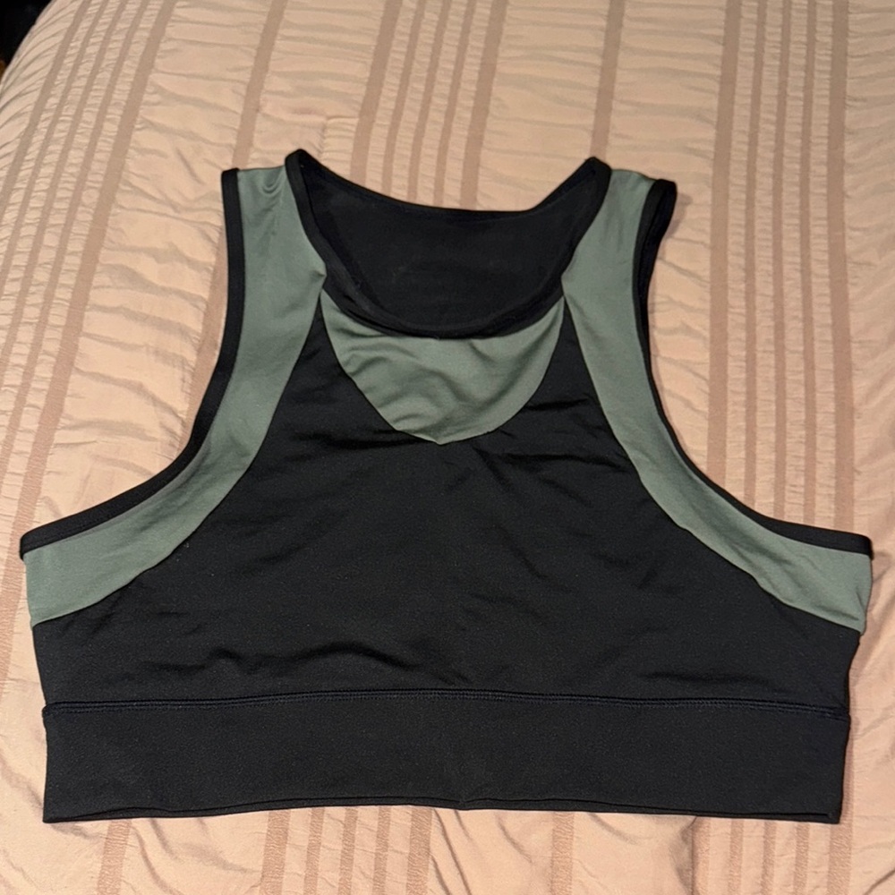 SHEIN Black and Green Sports Bra/Top